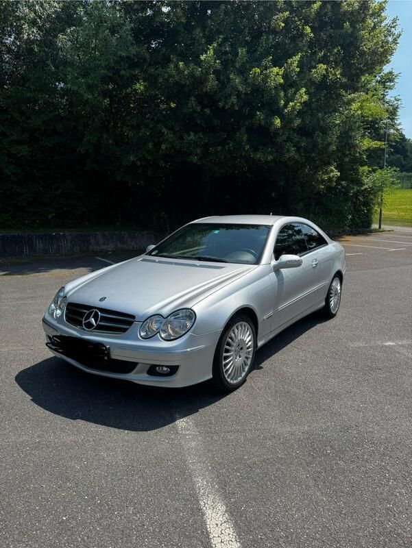 Silber Gebraucht 2008 Mercedes CLK200 Coupé | 6.900 € (Fairer Preis) - Bild 1/4