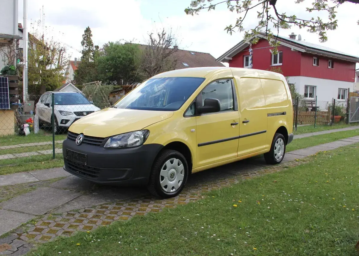Gebraucht VW Caddy Maxi 110 PS (80 kW) 2015 Sunny yellow Van / Kleinbus