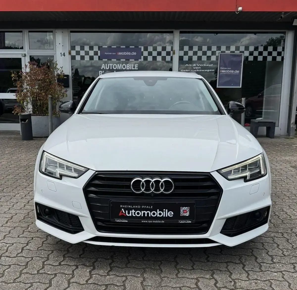Gebraucht Audi A4 S-Line 218 PS (160 kW) 2017 Weiß Kleinwagen