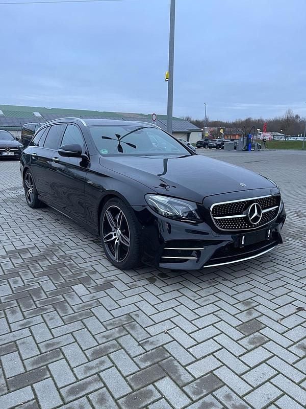 Schwarz Gebraucht 2017 Mercedes E43 AMG AMG Limousine | 29.990 € (Superpreis) - Bild 1/4