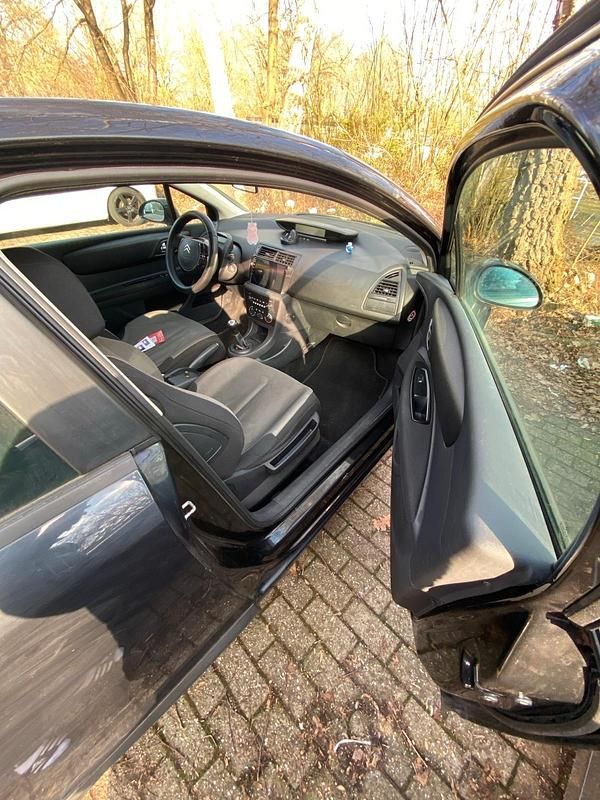 Gebraucht Citroën C4 80 PS (58 kW) 2005 Schwarz Kleinwagen