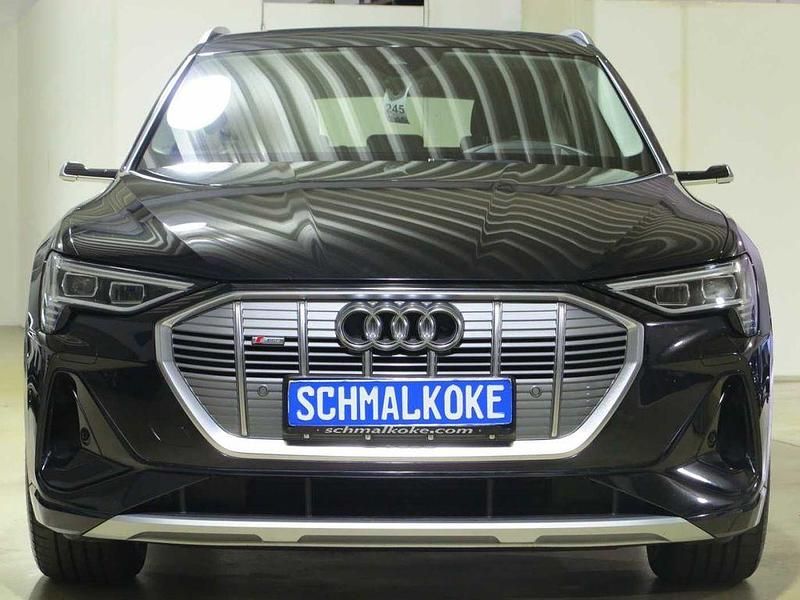 Mythos black Gebraucht 2022 Audi e-tron Sportback S-Line SUV | 38.950 € (Superpreis) - Bild 1/4