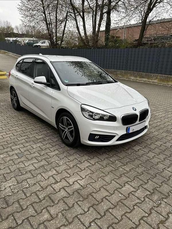 Gebraucht BMW 216 Sport Line 116 PS (85 kW) 2015 Weiß Coupé