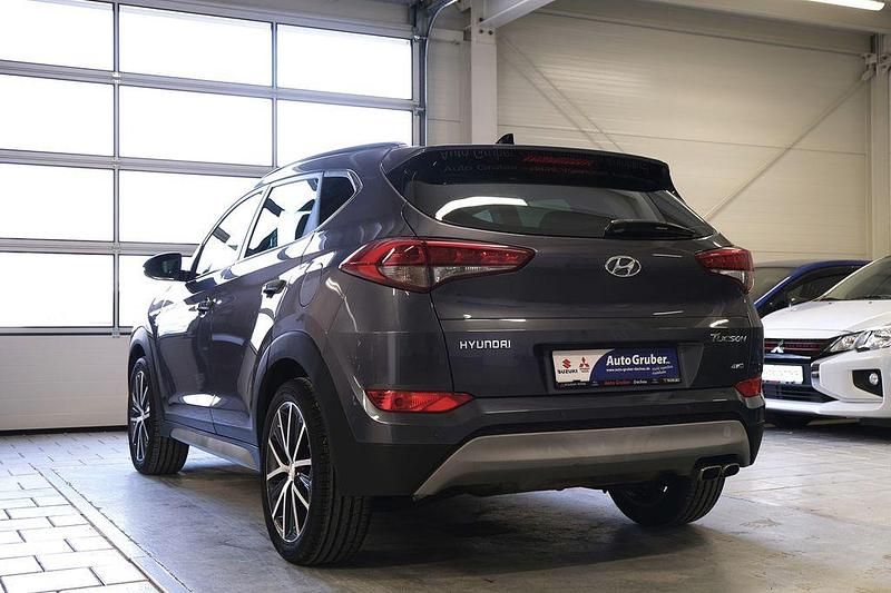Gebraucht Hyundai Tucson Passion Plus 177 PS (130 kW) 2018 Grau SUV