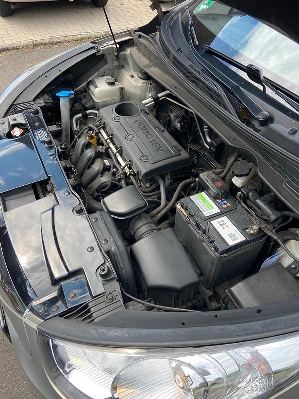 Gebraucht Hyundai ix35 163 PS (119 kW) 2011 Grau SUV