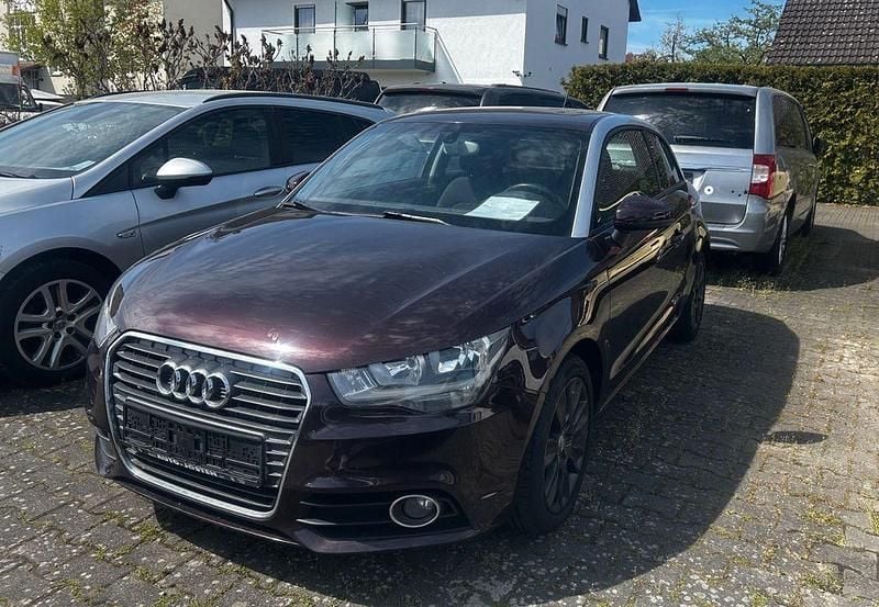 Usata Audi A1 Attraction 86 CV (63 kW) 2013 Rosso Utilitaria