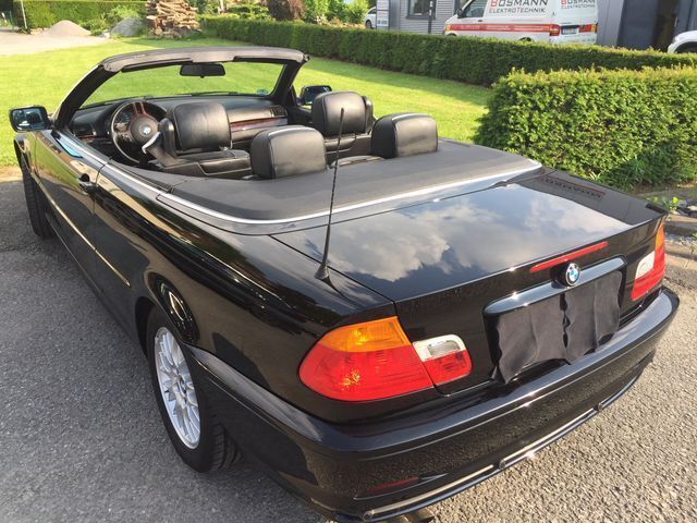 Gebraucht BMW 325 Cabriolet 252 PS (185 kW) 2002 Schwarz Cabrio