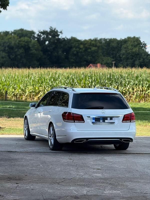 Gebraucht Mercedes E350 252 PS (185 kW) 2015 Weiß Kombi