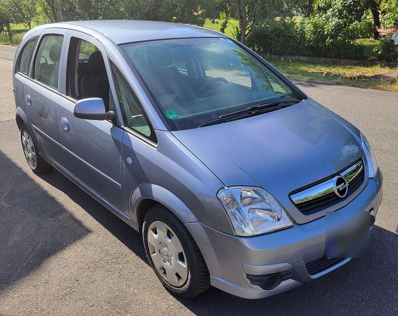 Silber Gebraucht 2006 Opel Meriva Van / Kleinbus | 700 € (Superpreis) - Bild 1/4