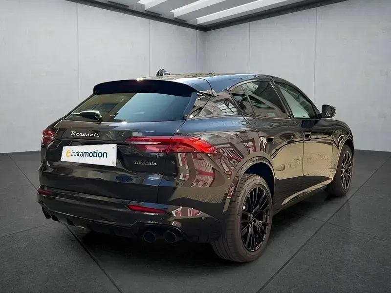 Neu Maserati Grecale 330 PS (242 kW) 2026 Schwarz SUV