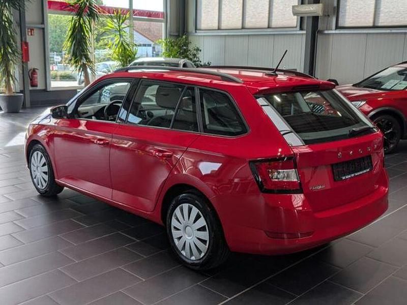 Gebraucht Skoda Fabia Ambition 95 PS (69 kW) 2022 Rot Kleinwagen