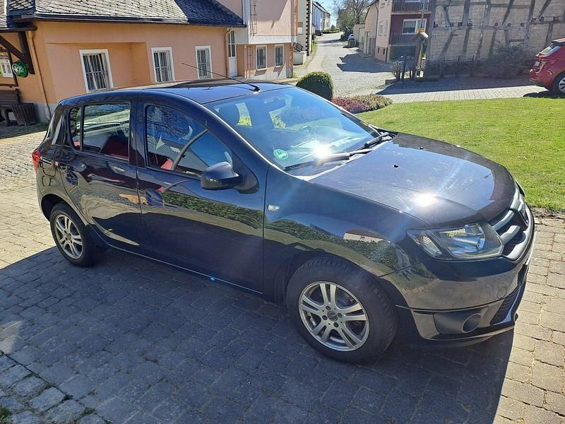 Gebraucht Dacia Sandero 89 PS (65 kW) 2014 Limousine
