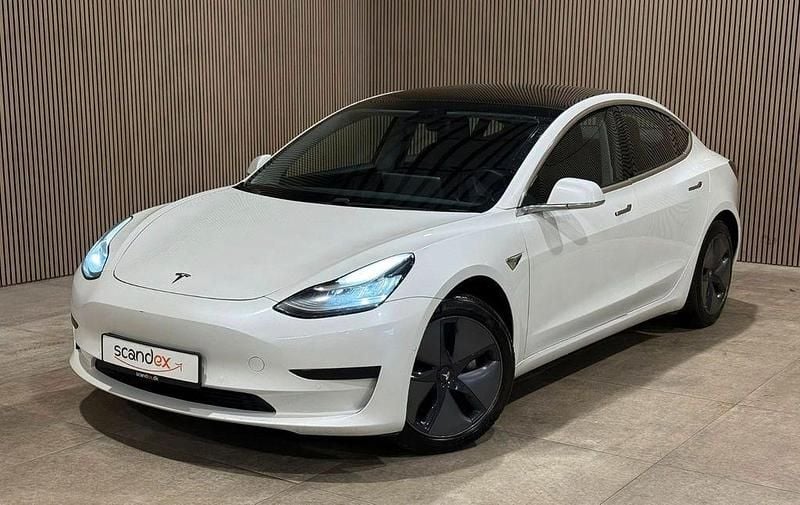 Weiß Gebraucht 2020 Tesla Model 3 Standard Range Plus Limousine | 13.700 € - Bild 1/4