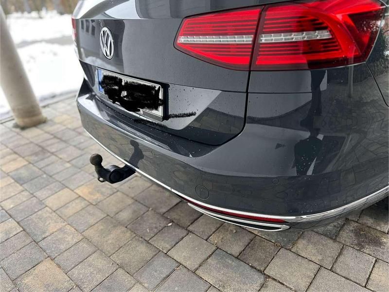 Gebraucht VW Passat Highline 190 PS (139 kW) 2018 Grau Kombi