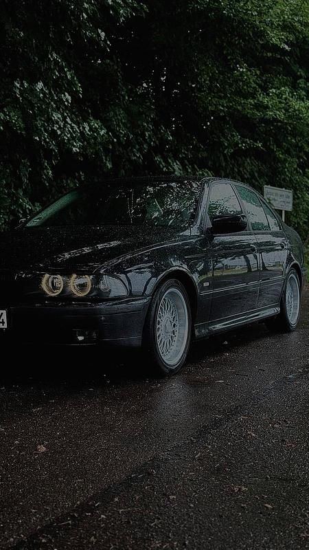 Gebraucht BMW 528 193 PS (141 kW) 2000 Schwarz Limousine