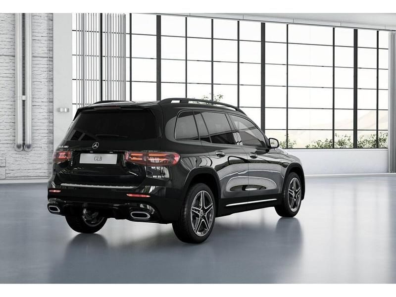 Gebraucht Mercedes GLB180 AMG 136 PS (100 kW) 2025 Unilack nachtschwarz SUV