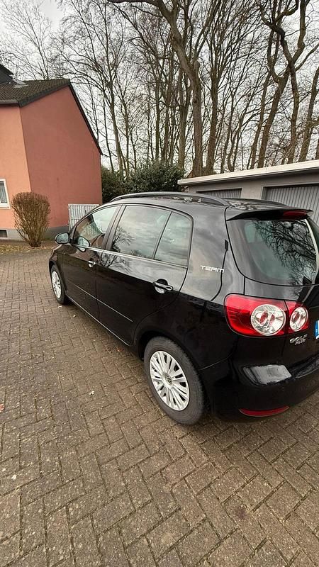 Gebraucht VW Golf Plus Cross 105 PS (77 kW) 2010 Schwarz Van / Kleinbus