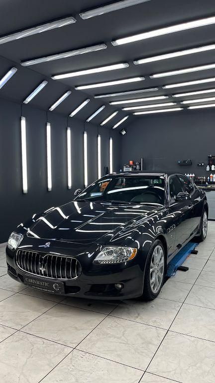 Grau Gebraucht 2012 Maserati Quattroporte Limousine | 22.999 € - Bild 1/4