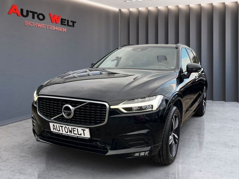 Black solid "stone" / solid Gebraucht 2020 Volvo XC60 R-Design SUV | 30.990 € (Fairer Preis) - Bild 1/4
