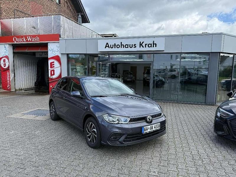 Rauchgrau metallic Gebraucht 2025 VW Polo Life Kleinwagen | 22.390 € (Fairer Preis) - Bild 1/4
