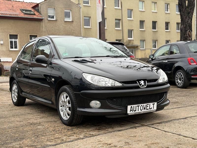 Gebraucht Peugeot 206 Filou 75 PS (55 kW) 2007 Schwarz Kleinwagen