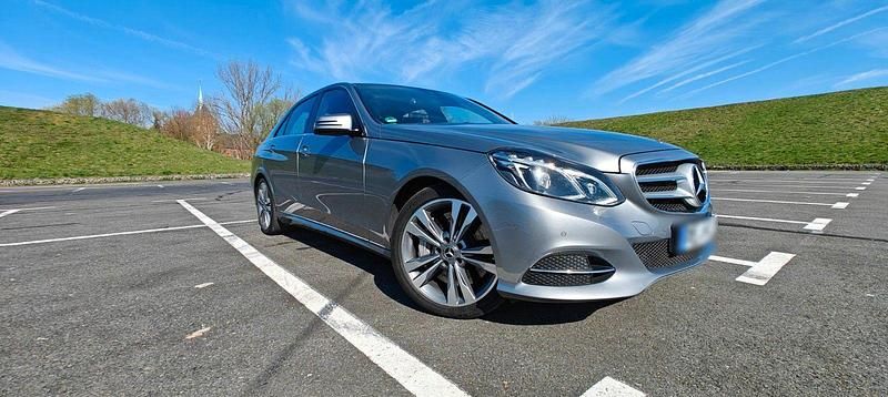 Gebraucht Mercedes E500 Avantgarde 408 PS (300 kW) 2013 Silber Kombi