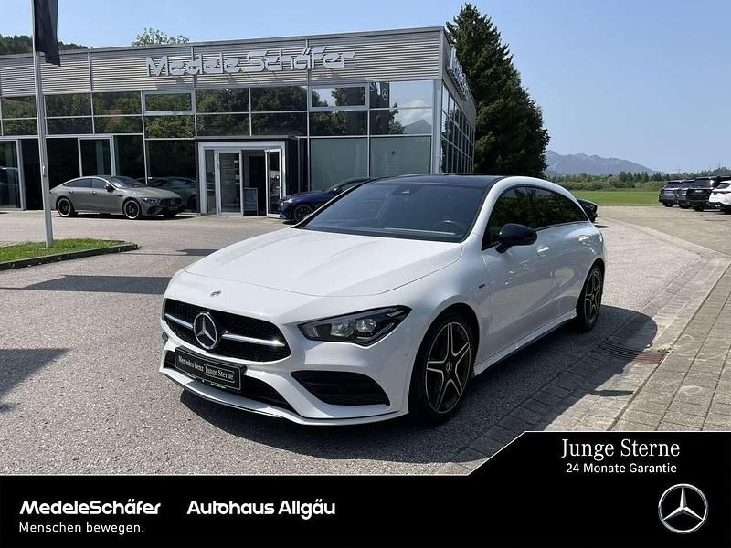 Unilack polarweiß Gebraucht 2020 Mercedes CLA180 Shooting Brake AMG Kombi | 24.840 € (Fairer Preis) - Bild 1/4