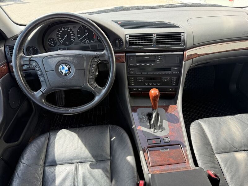 Gebraucht BMW 728 193 PS (141 kW) 1998 Silber Limousine