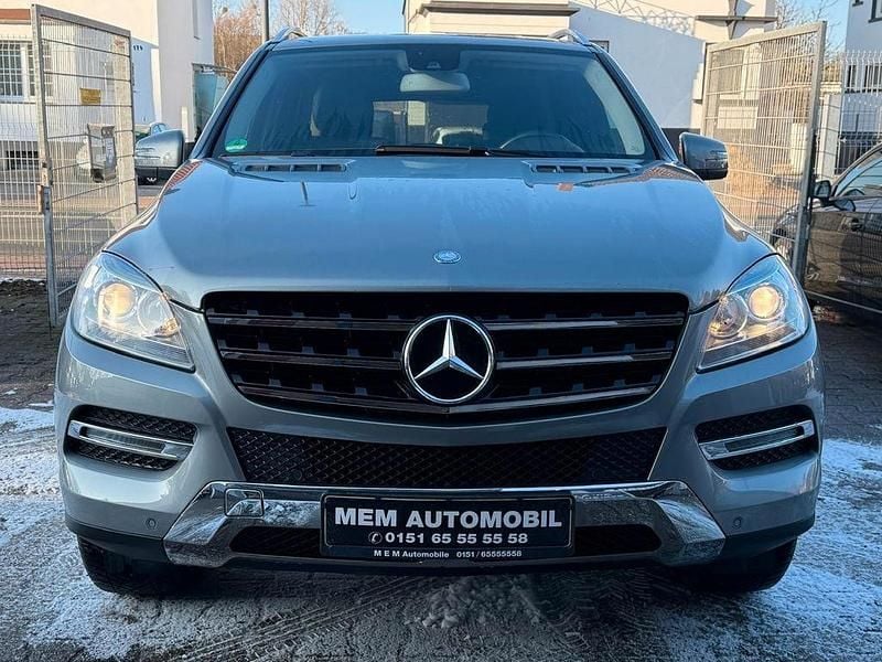 Gebraucht Mercedes ML250 204 PS (150 kW) 2013 Palladiumsilber  metalliclack SUV