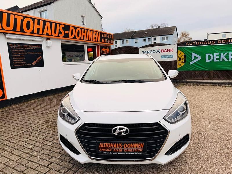 Gebraucht Hyundai i40 135 PS (99 kW) 2018 Weiß Kombi