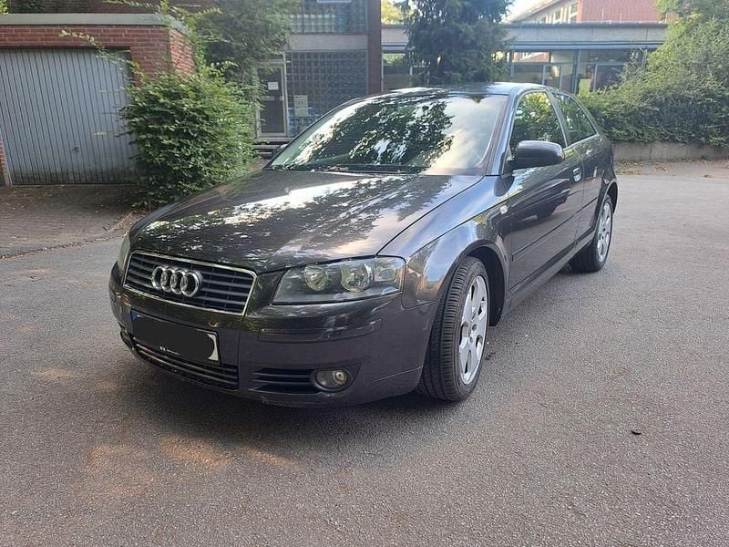 Schwarz Gebraucht 2004 Audi A3 Ambition Limousine | 2.800 € (Fairer Preis) - Bild 1/4
