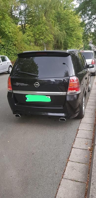 Gebraucht Opel Zafira 200 PS (147 kW) 2007 Schwarz Van / Kleinbus