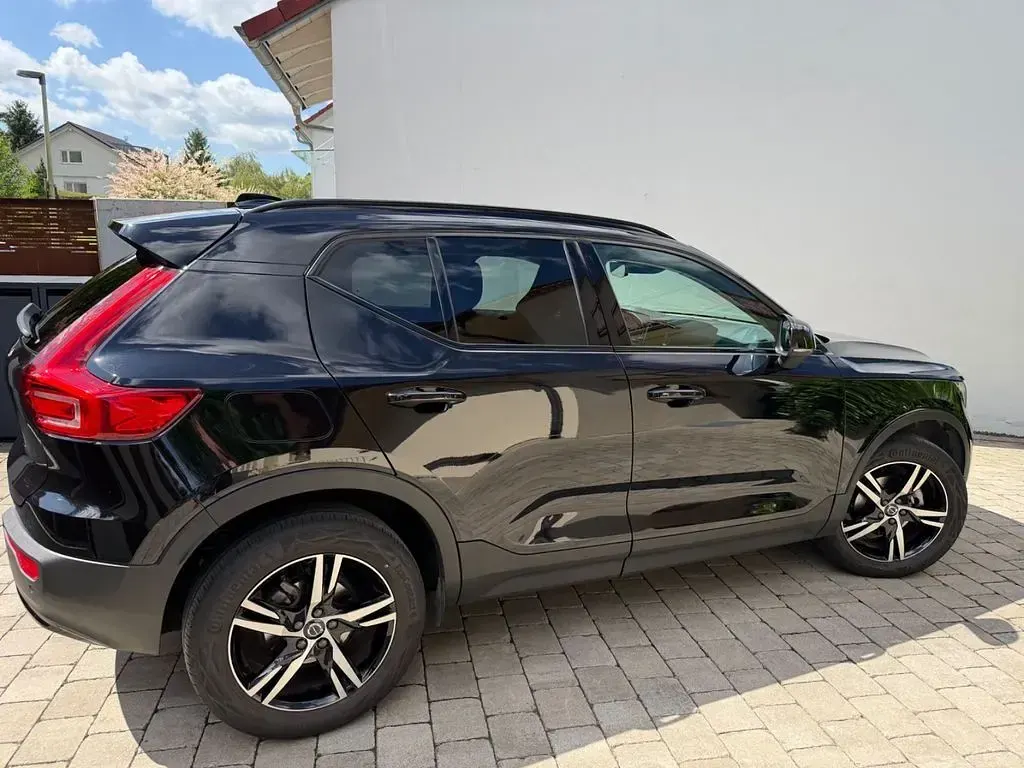 Gebraucht Volvo XC40 Plus 129 PS (94 kW) 2022 Schwarz SUV