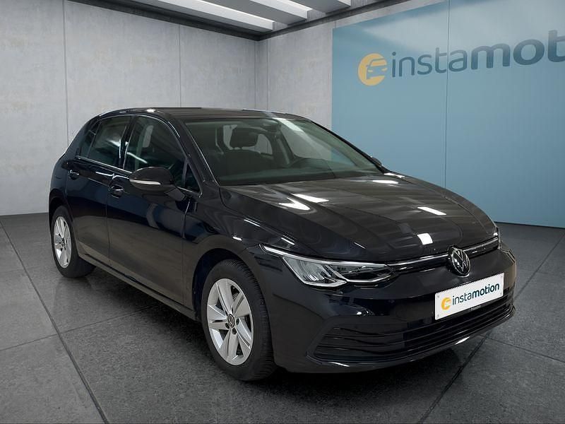Gebraucht VW Golf VIII 116 PS (85 kW) 2022 Schwarz Kleinwagen