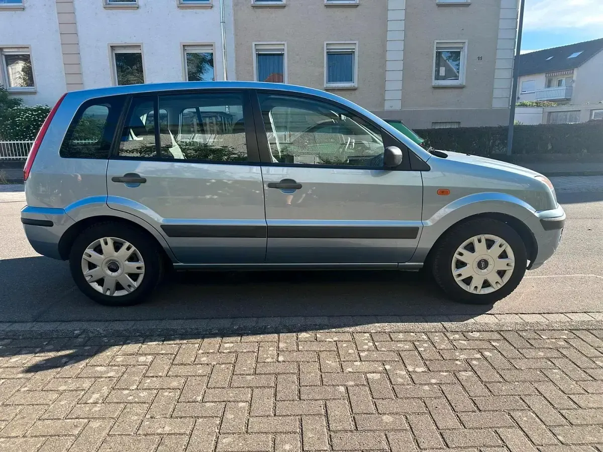 Gebraucht Ford Fusion 80 PS (58 kW) 2007 Blau Kleinwagen