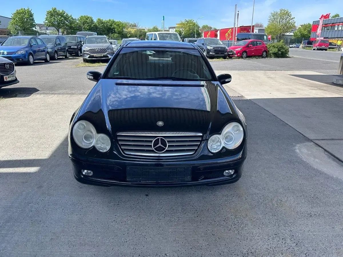 Gebraucht Mercedes C180 143 PS (105 kW) 2003 Schwarz Coupé