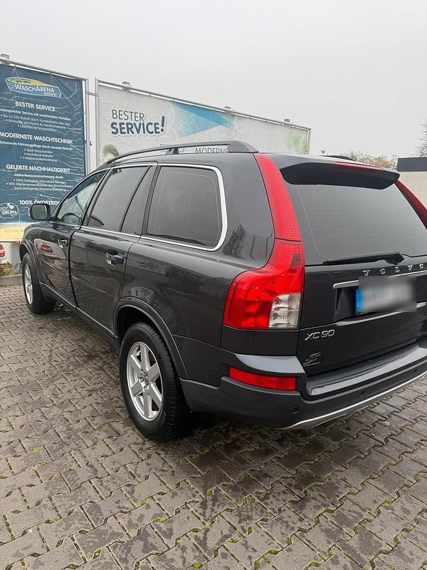 Grau Gebraucht 2009 Volvo XC90 SUV | 8.000 € (Fairer Preis) - Bild 1/4