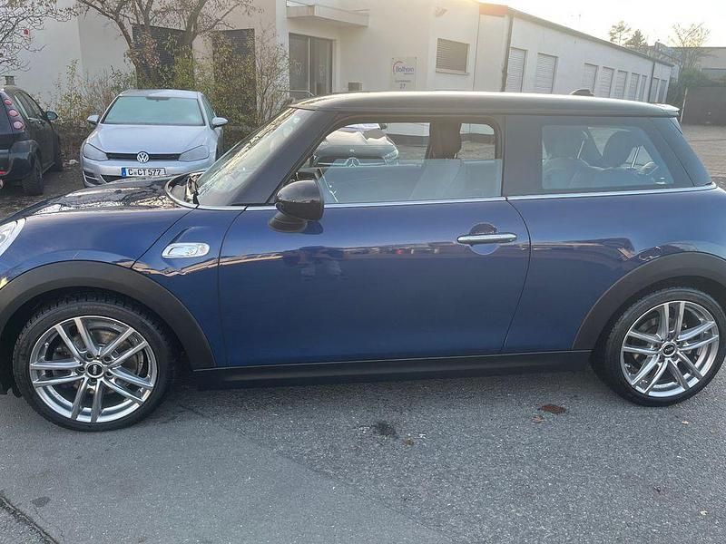 Gebraucht Mini Cooper S 192 PS (141 kW) 2017 Blau Kleinwagen