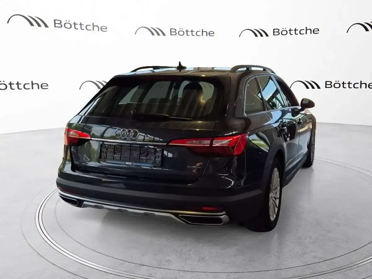 Gebraucht Audi A4 Allroad Basis 265 PS (194 kW) 2021 Manhattangrau metallic Kombi