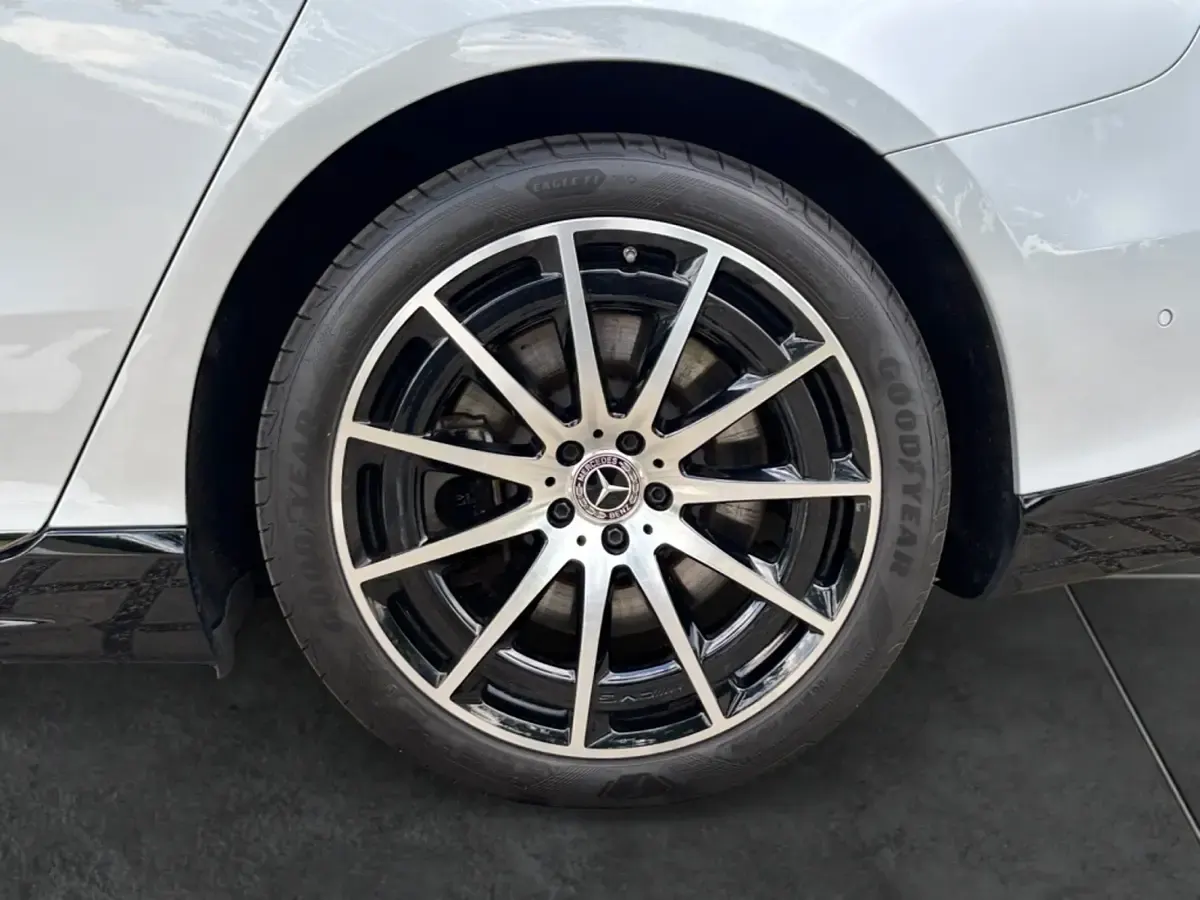 Gebraucht Mercedes EQS450+ AMG 180 kW (245 PS) 2022 Silber Limousine