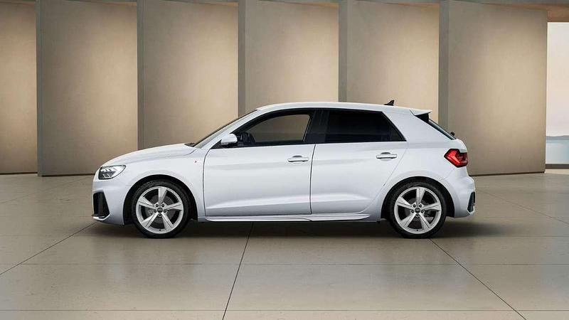 Neu Audi A1 S-Line 150 PS (110 kW) 2026 Gletscherweiß metallic SUV