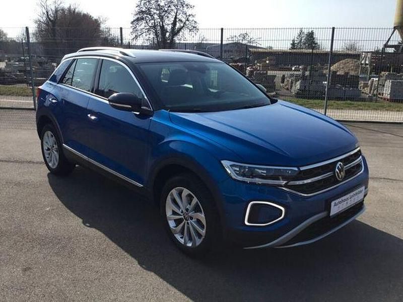 Gebraucht VW T-Roc Style 150 PS (110 kW) 2025 Blau SUV
