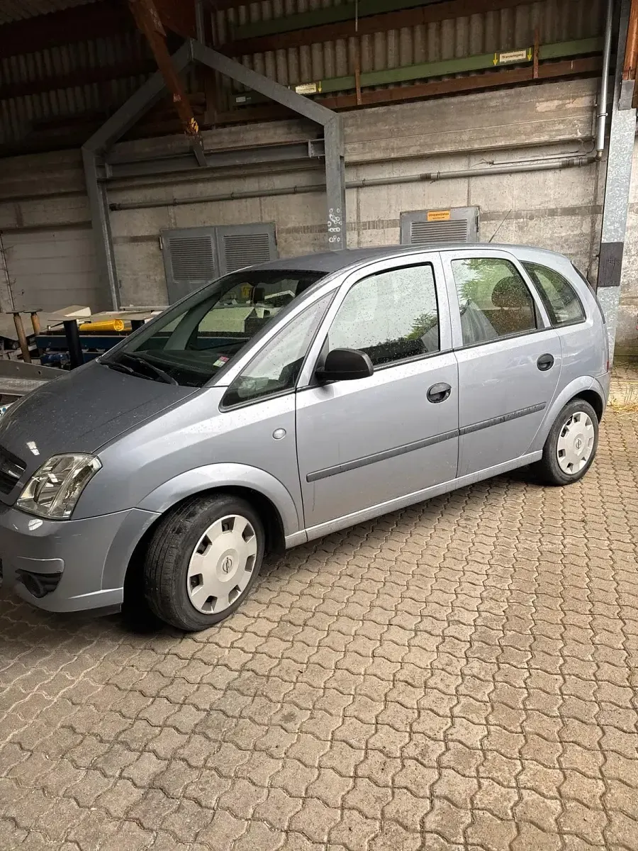 Używany Opel Meriva 90 KM (66 kW) 2009 Szary Minivan