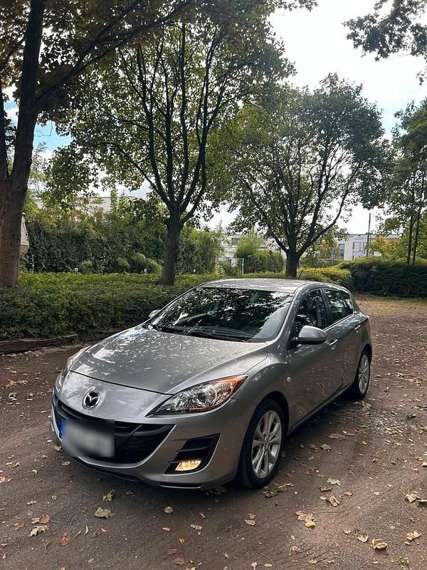 Silber Gebraucht 2009 Mazda 3 Limousine | 4.500 € (Teuer) - Bild 1/4