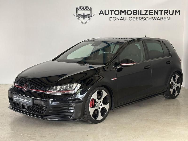 Schwarz Gebraucht 2014 VW Golf VII GTI Limousine | 16.990 € (Fairer Preis) - Bild 1/4