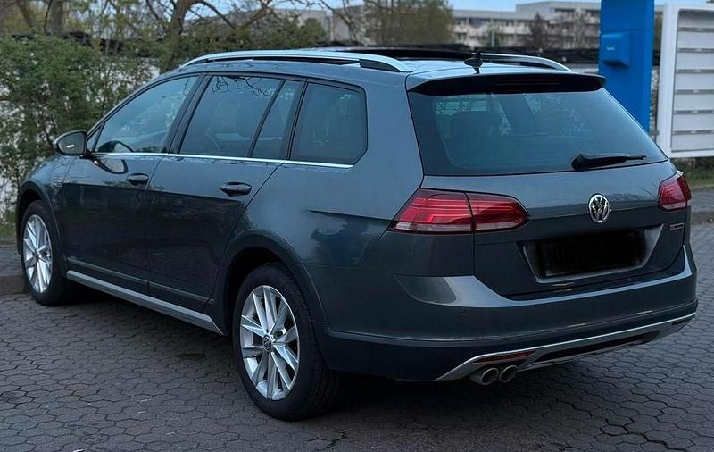 Gebraucht VW Golf Alltrack 184 PS (135 kW) 2019 Grau Kombi