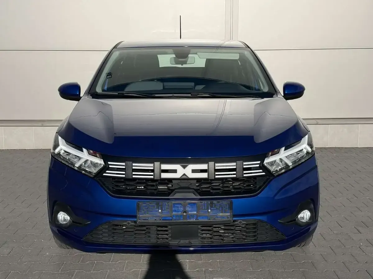 Gebraucht Dacia Sandero Expression 91 PS (66 kW) 2024 Blau Kleinwagen