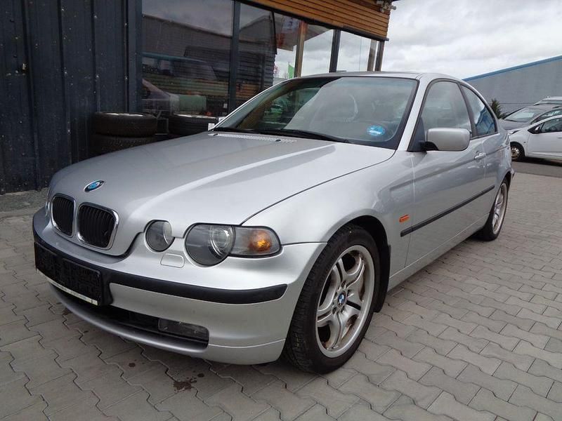 Gebraucht BMW 318 143 PS (105 kW) 2002 Silber Coupé