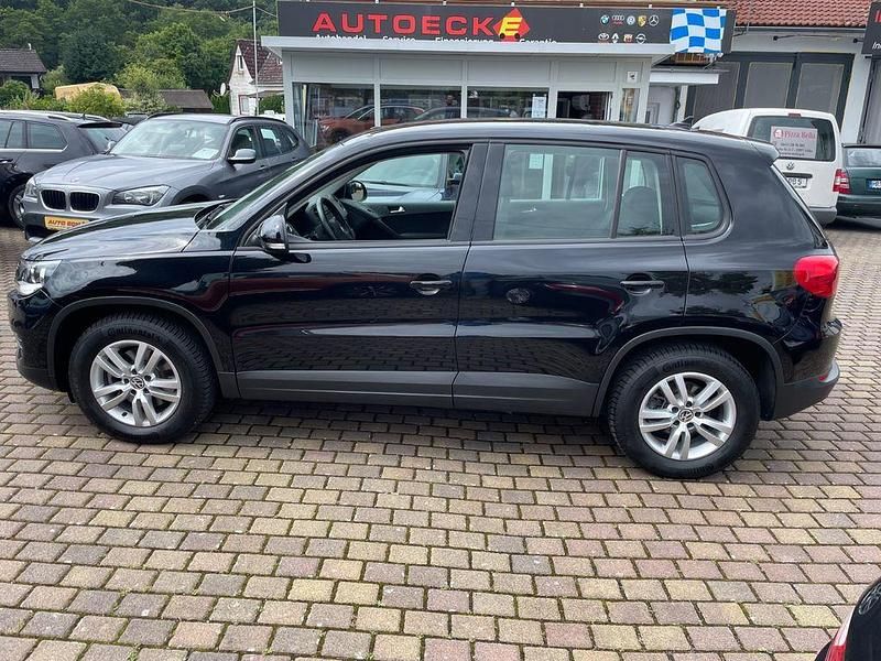 Schwarz Gebraucht 2013 VW Tiguan SUV | 10.900 € (Etwas zu teuer) - Bild 1/4