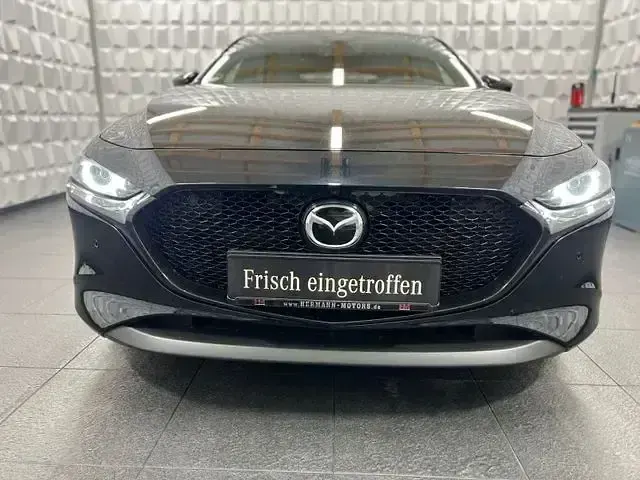 Gebraucht Mazda 3 Exclusive-Line 140 PS (102 kW) 2025 Schwarz Limousine